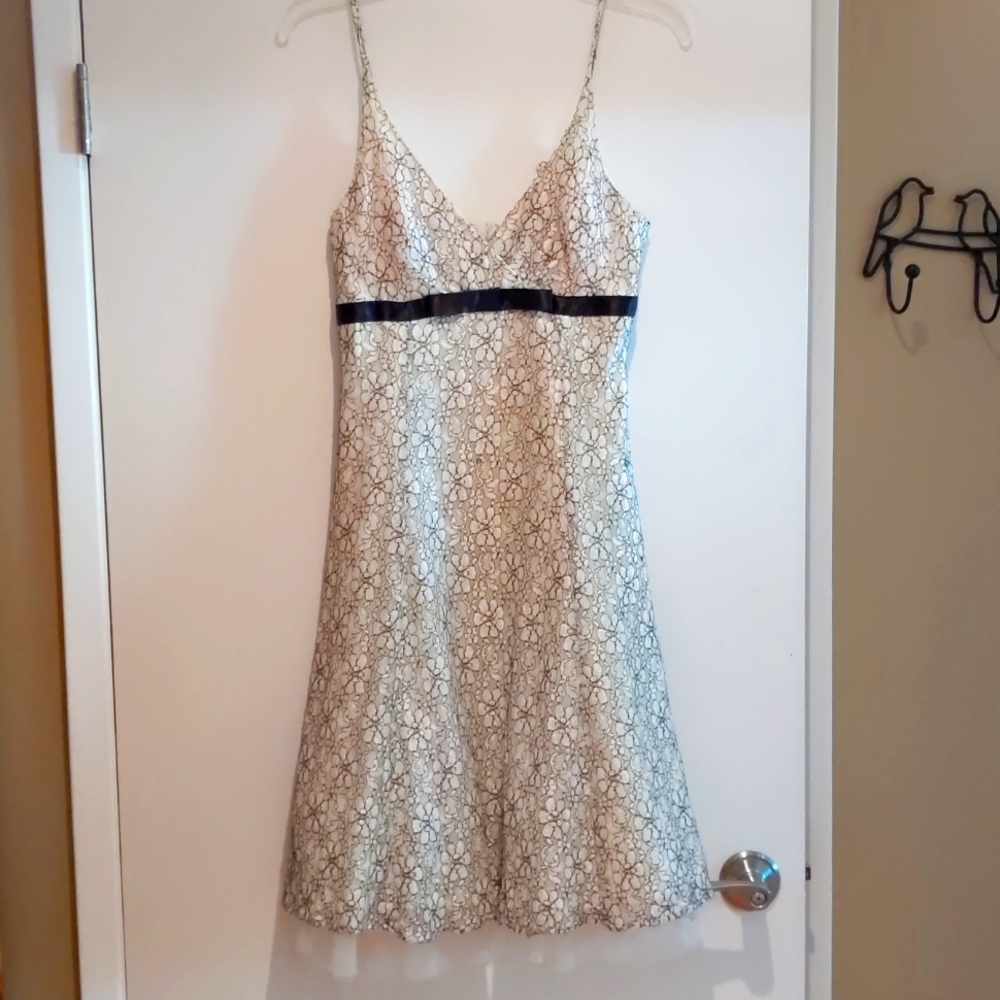 VINTAGE BEAUTIFUL FLORAL DRESS- SEMI FORMAL-COCKTAIL